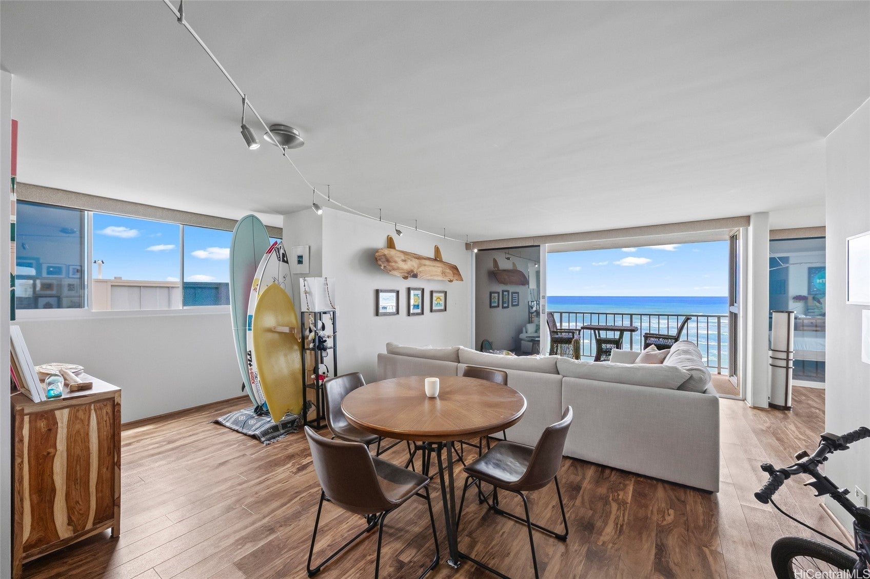 3056 Kalakaua Avenue PHW