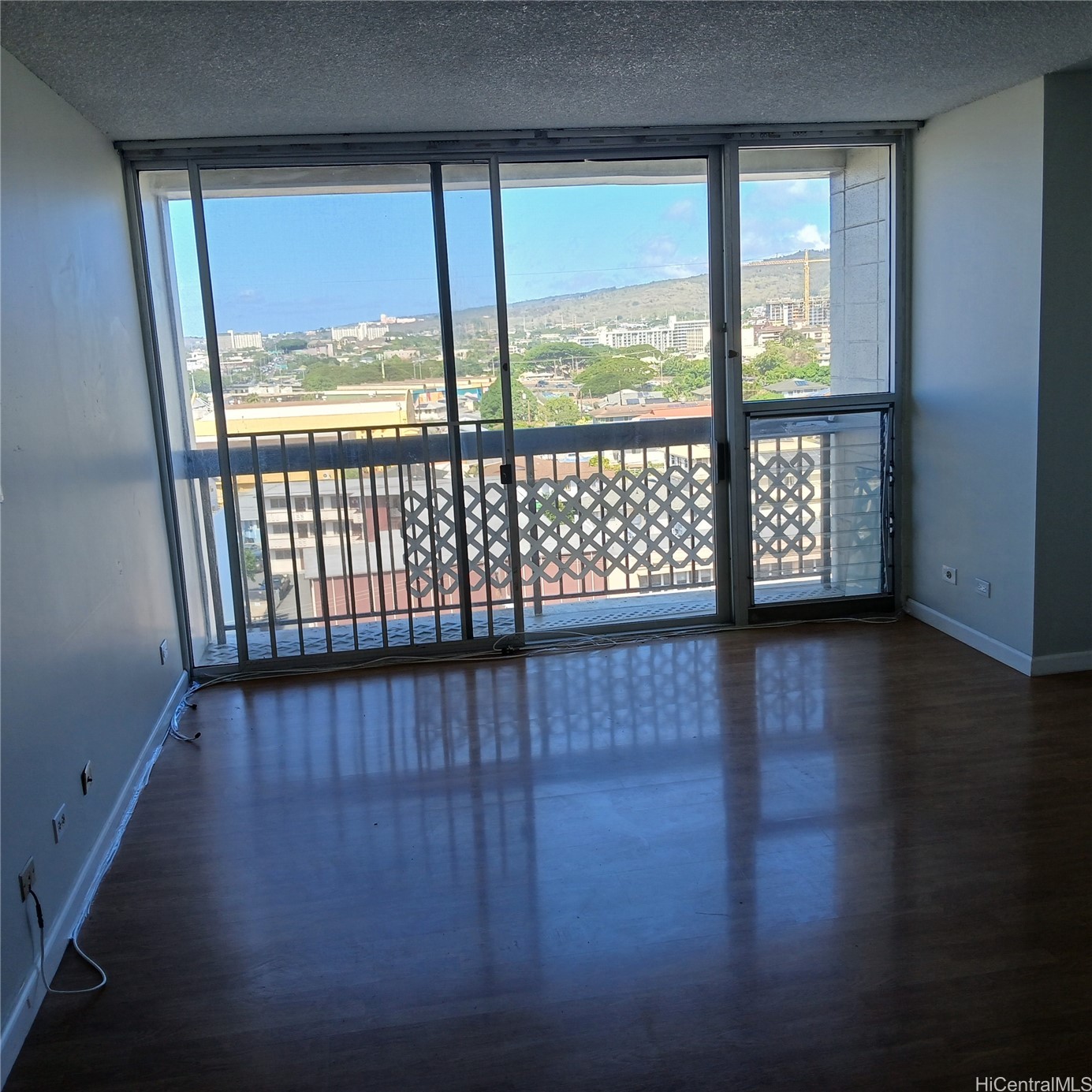 1425 Liliha Street 9H