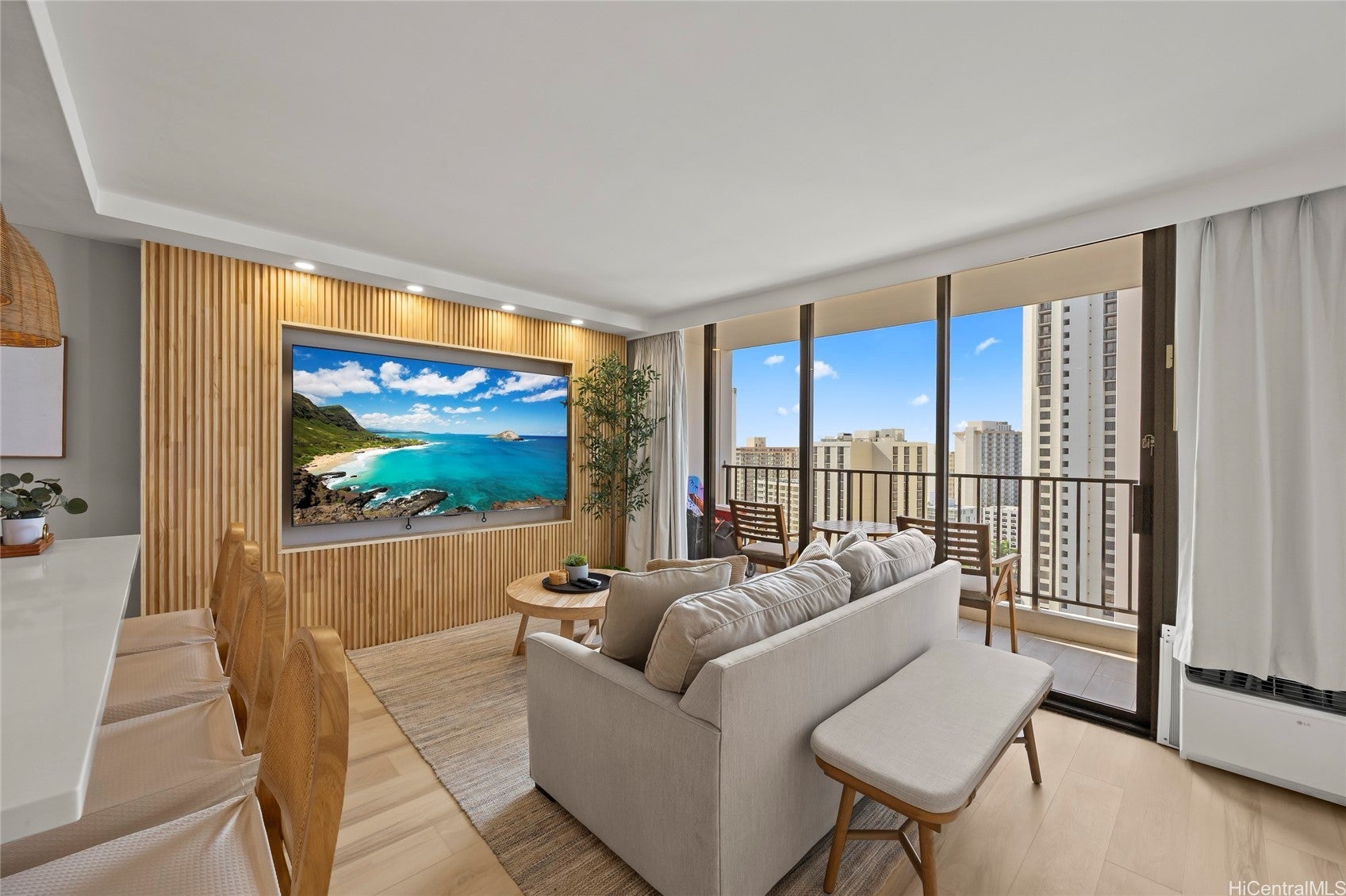 201 Ohua Avenue 2206 T-2