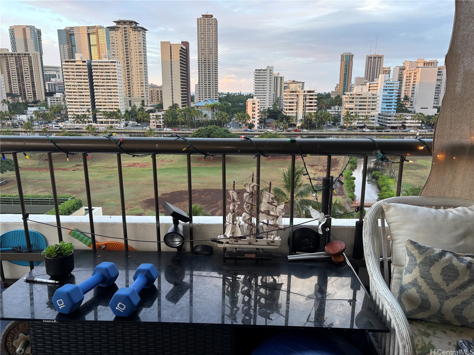 2333 Kapiolani Boulevard 1008