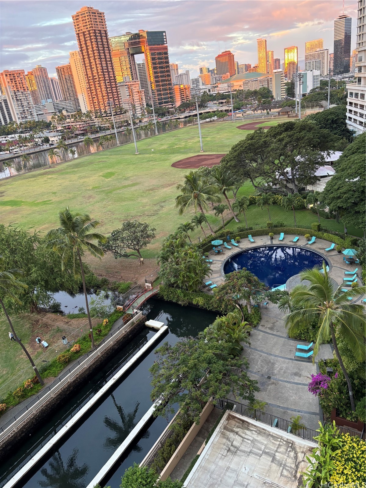 2333 Kapiolani Boulevard 1008