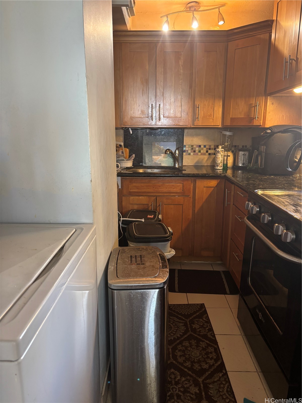 2333 Kapiolani Boulevard 1008