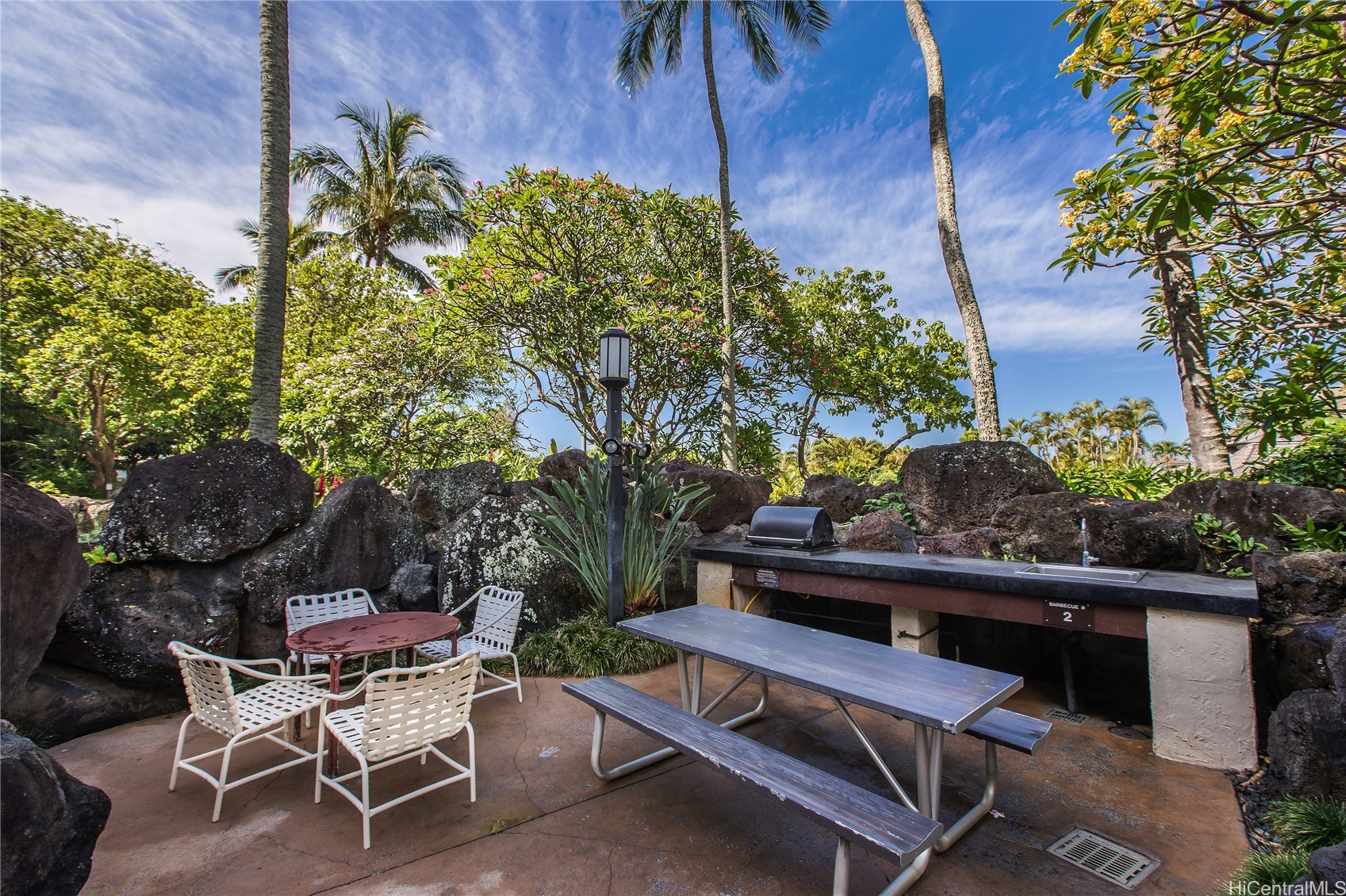 501 Hahaione Street 6L