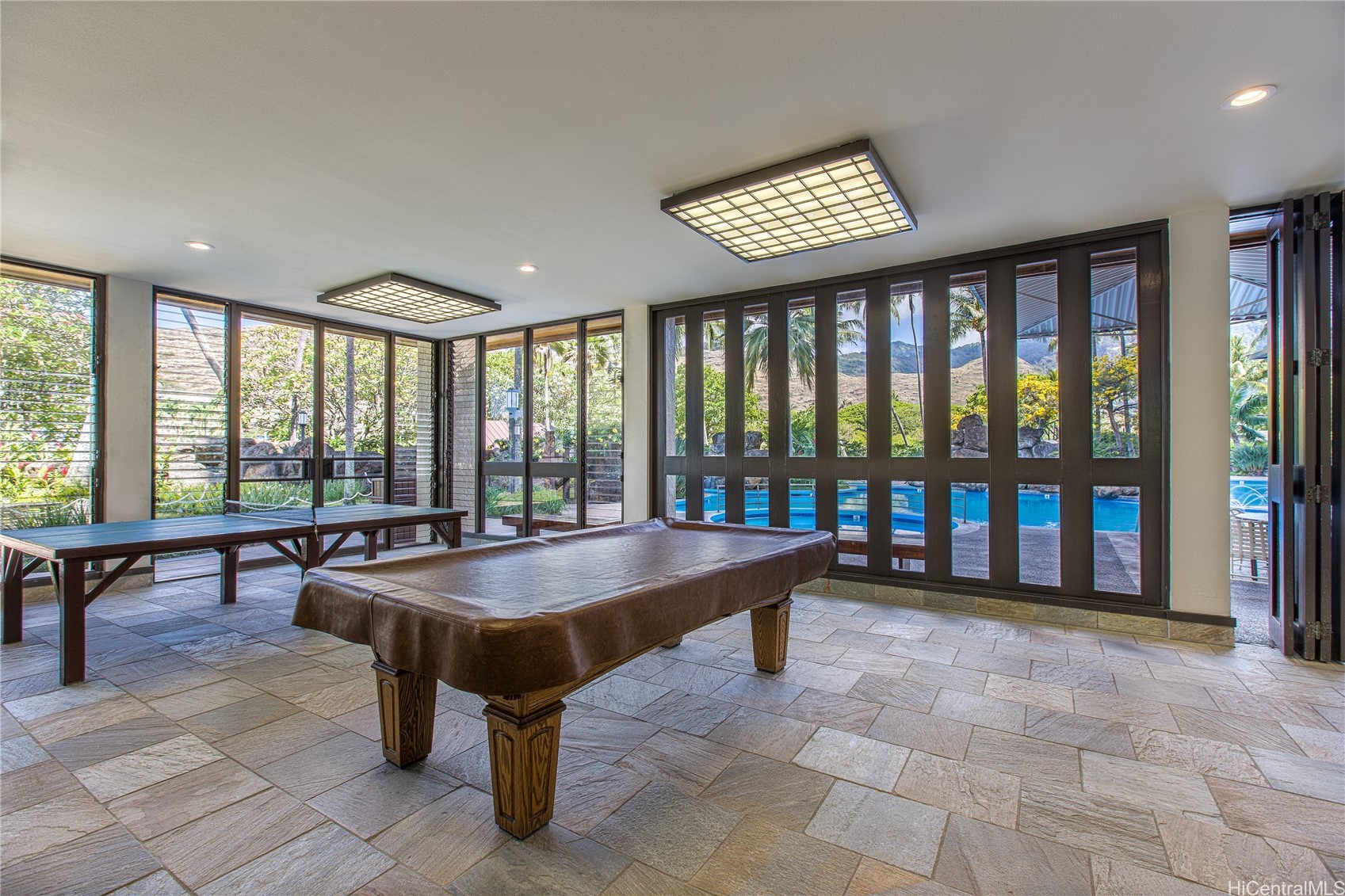 501 Hahaione Street 6L