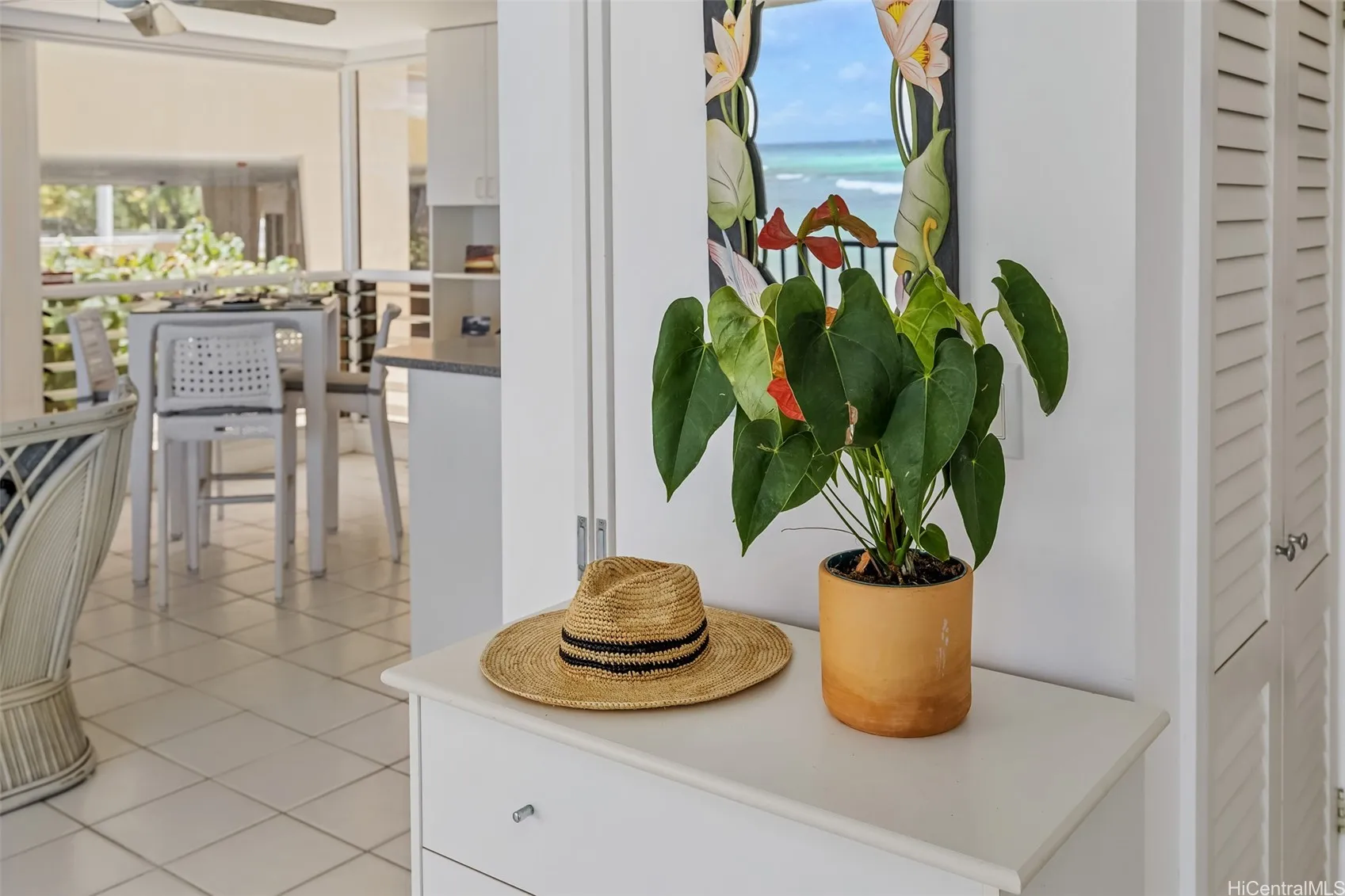 Honolulu, Hawaii 96815, United States, 1 Bedroom Bedrooms, ,1 BathroomBathrooms,Residential,Active,165459