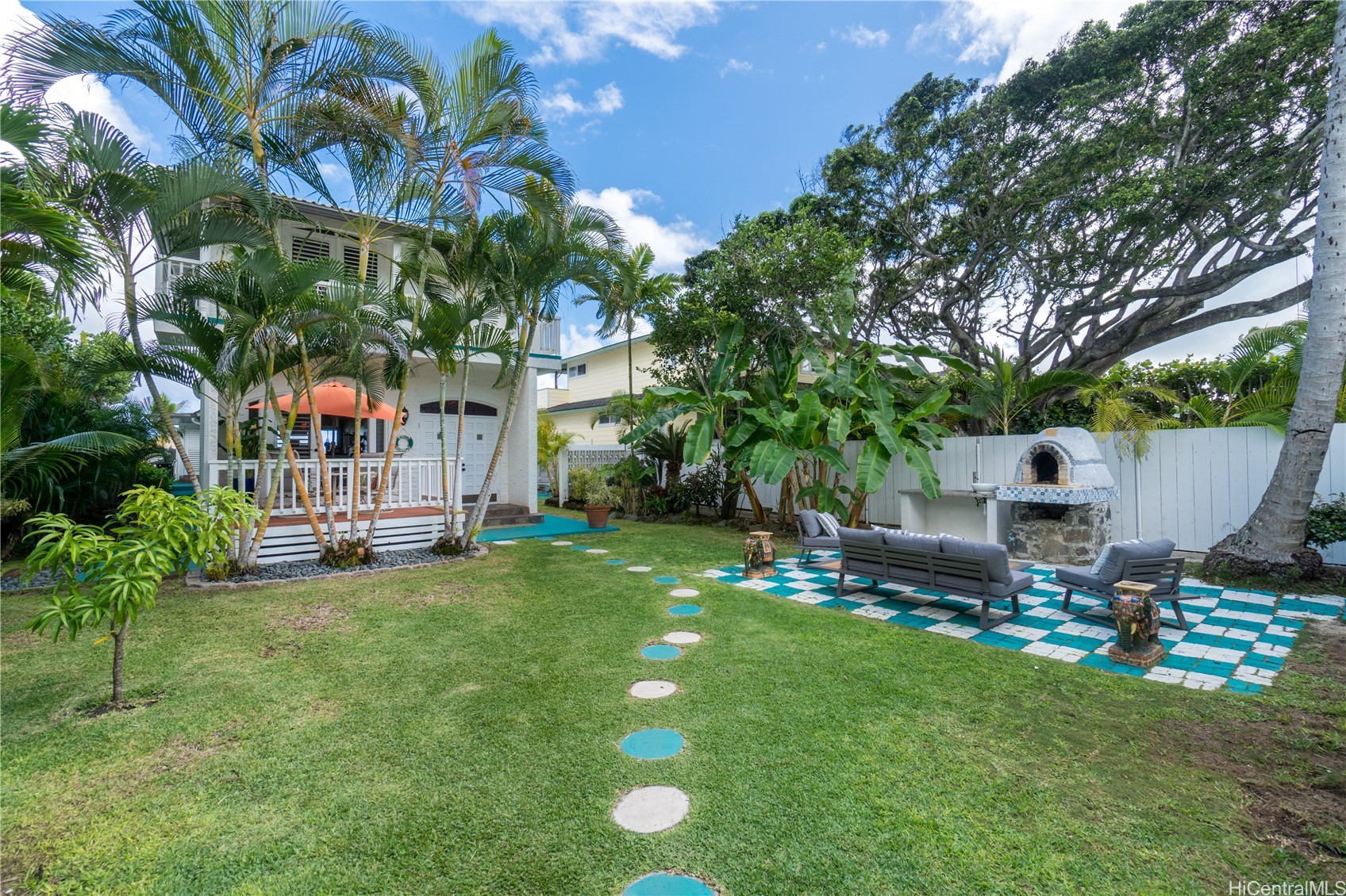 1276 Mokulua Drive