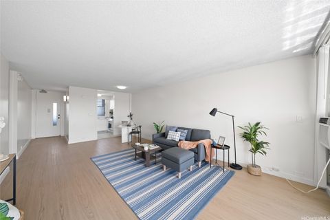 1212 Punahou Street 1502 Honolulu HI 96826