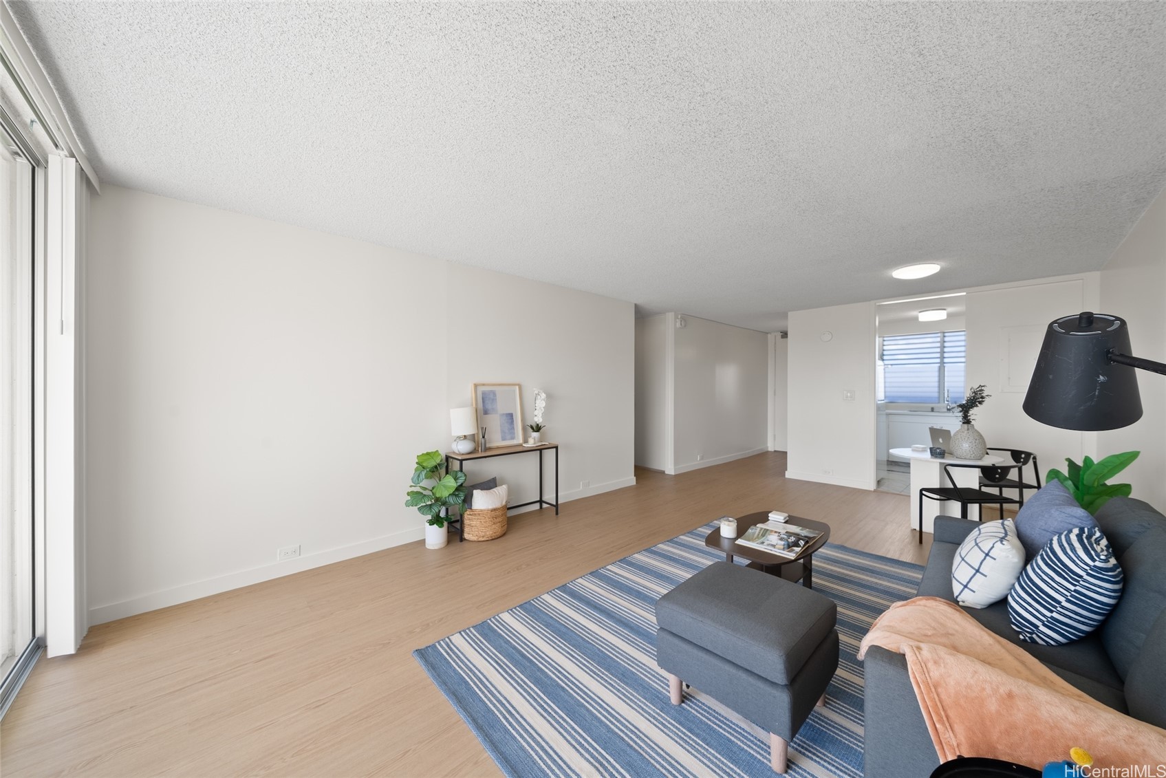 1212 Punahou Street 1502