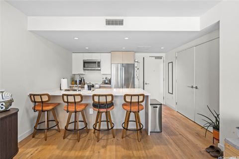 Photo of 1001 Queen Street #3209, Honolulu, HI 96814 (MLS # 202526143)