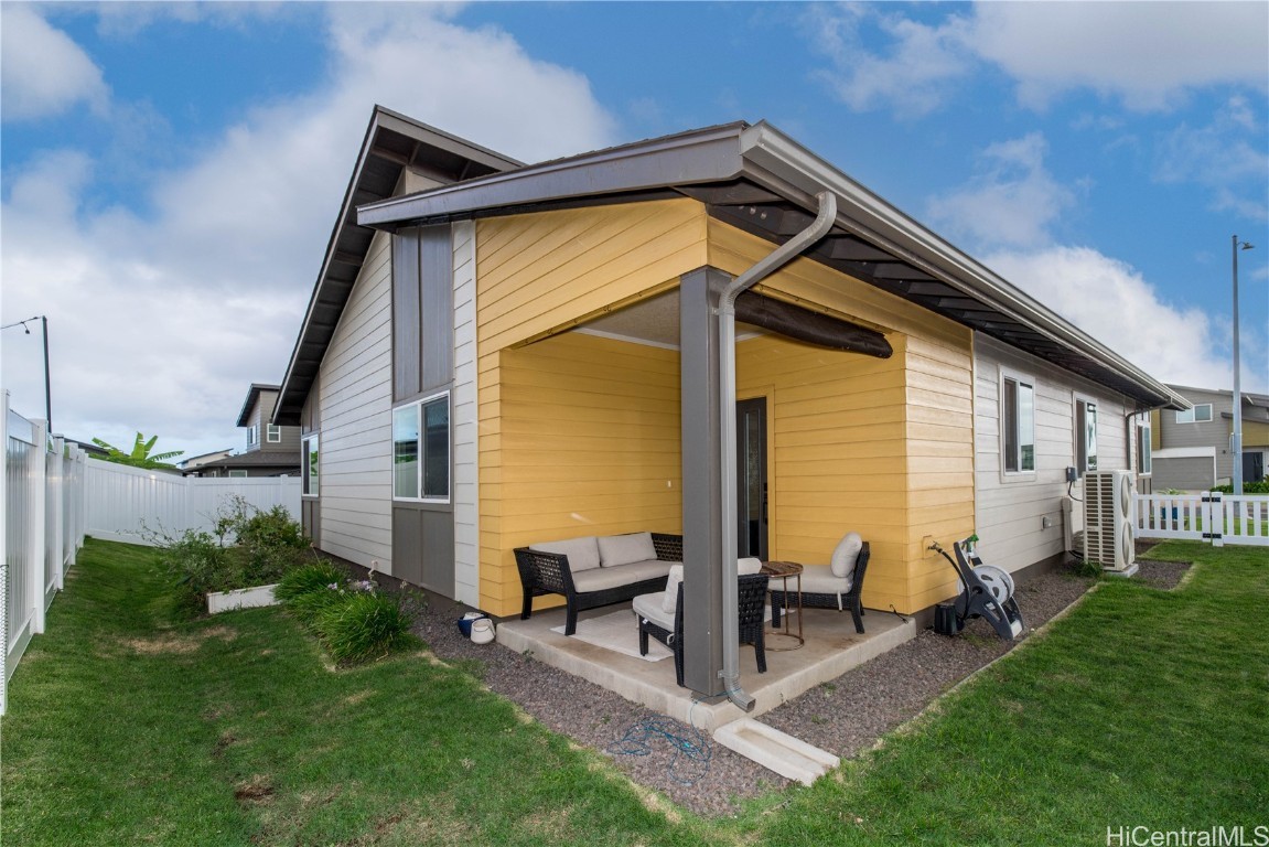91-1454 Wahinana Loop