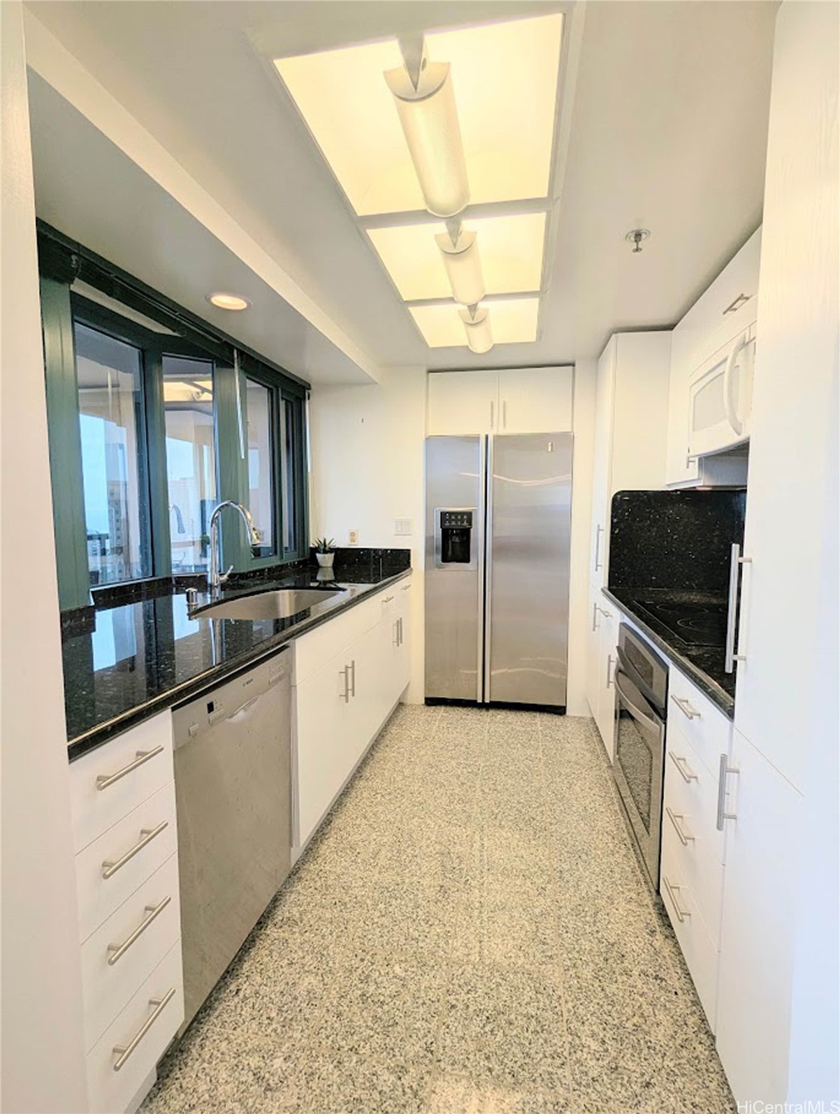 1888 Kalakaua Avenue 3005