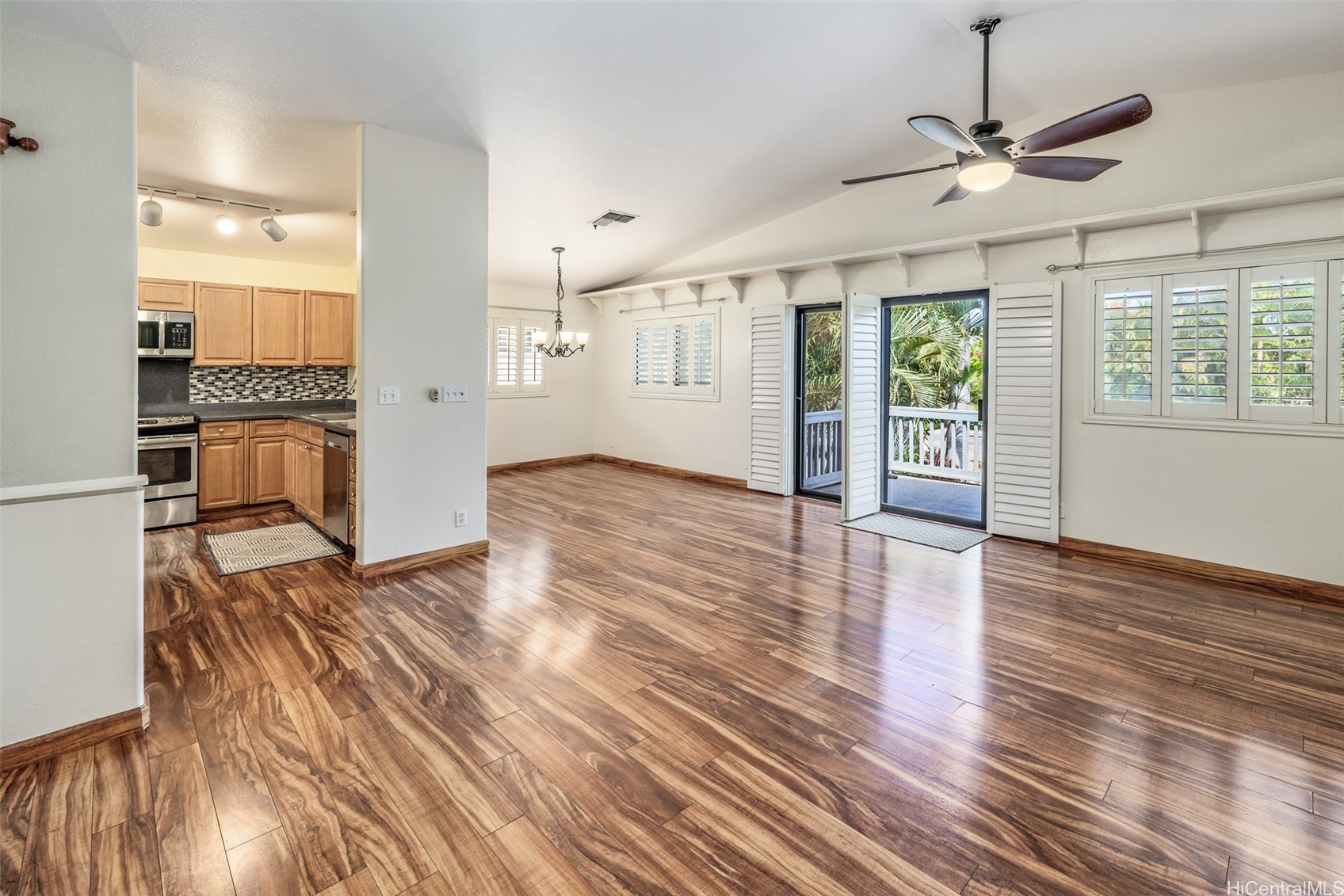 91-1037 Paaoloulu Way