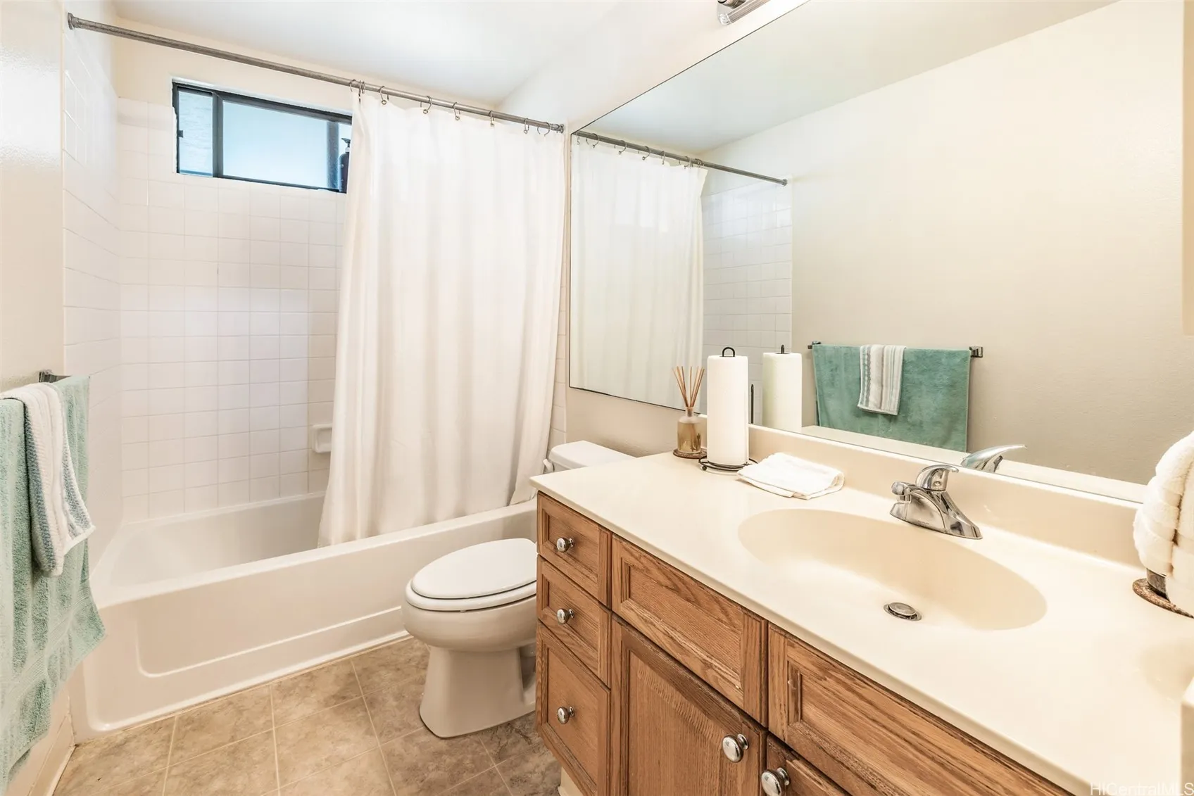 Kapolei, Hawaii 96707, United States, 4 Bedrooms Bedrooms, ,3 BathroomsBathrooms,Residential,Active,158428