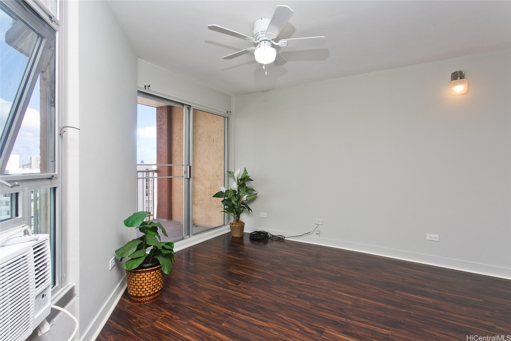 1031 Maunaihi Place 401