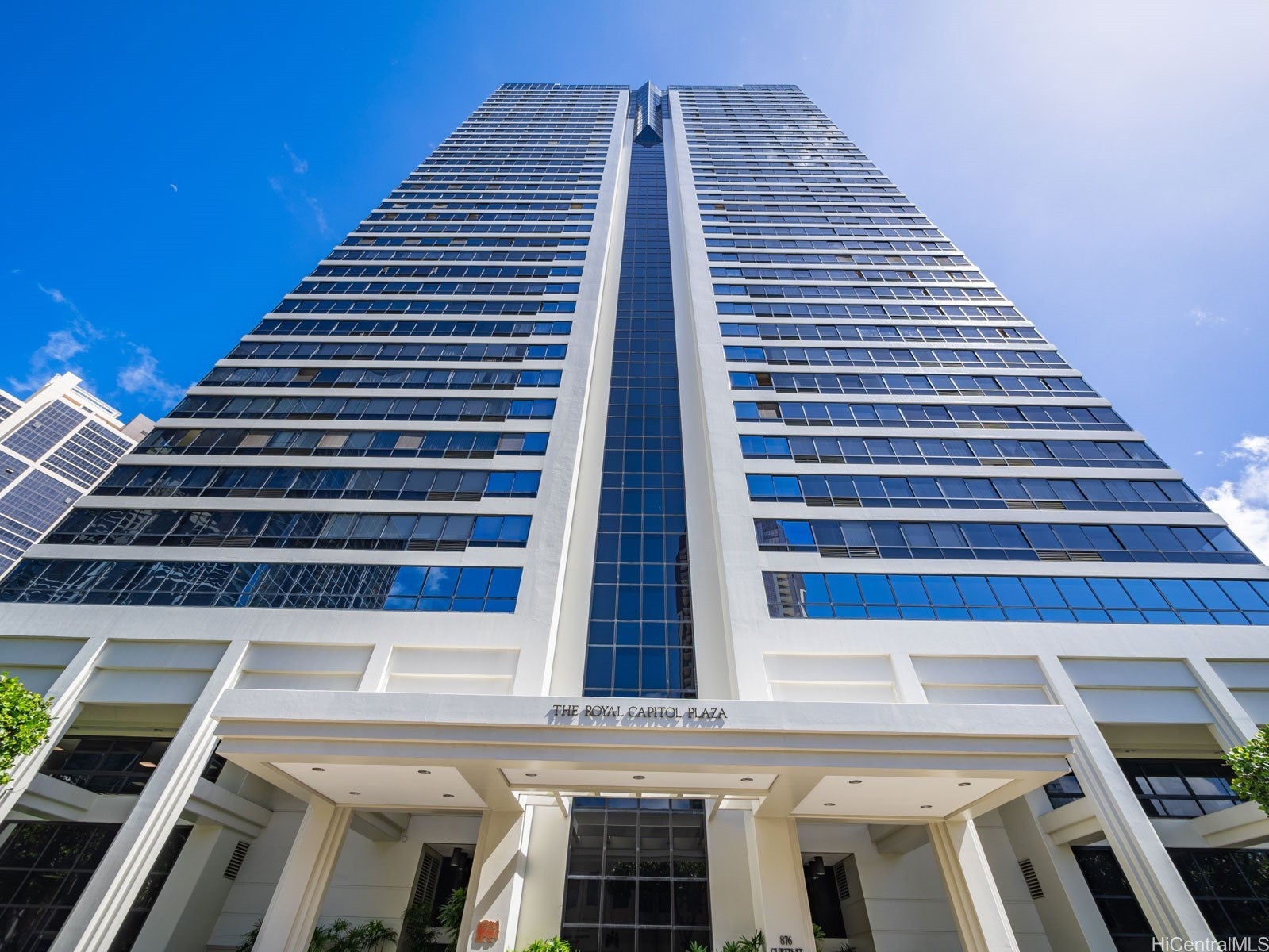 876 Curtis Street 3302