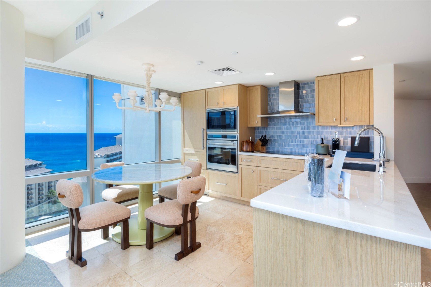 223 Saratoga Road 2202