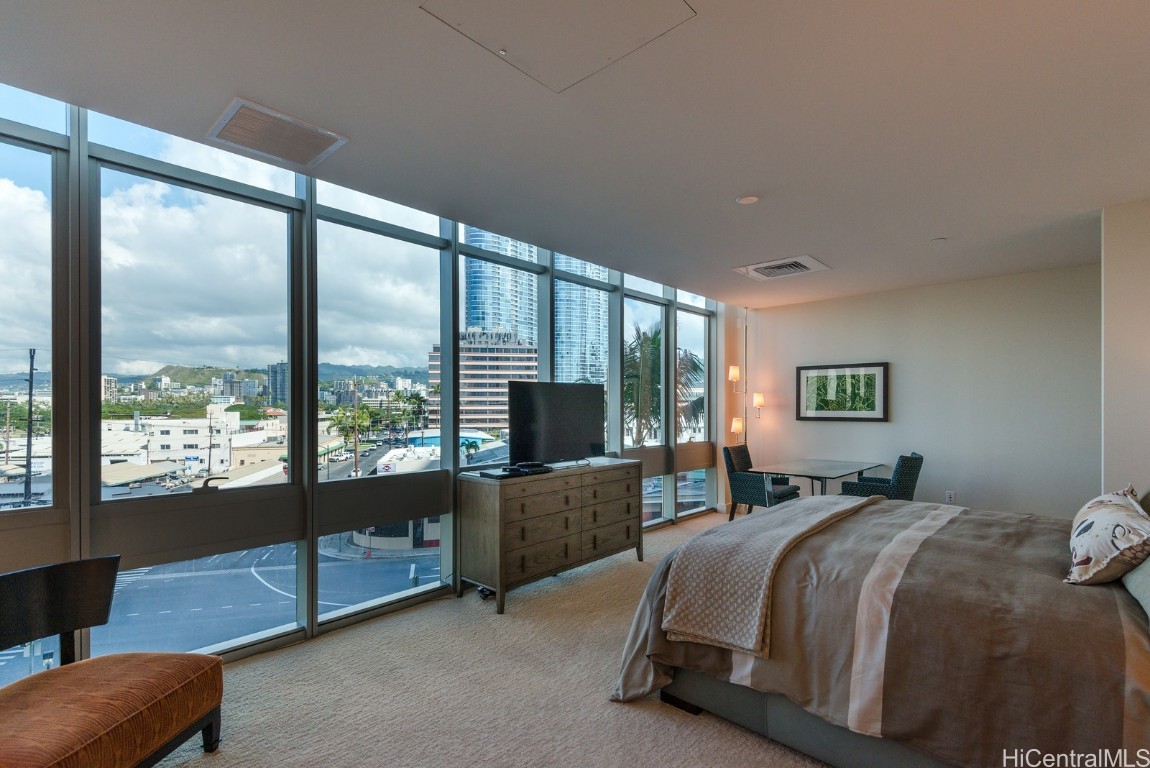 Waihonua Condominium