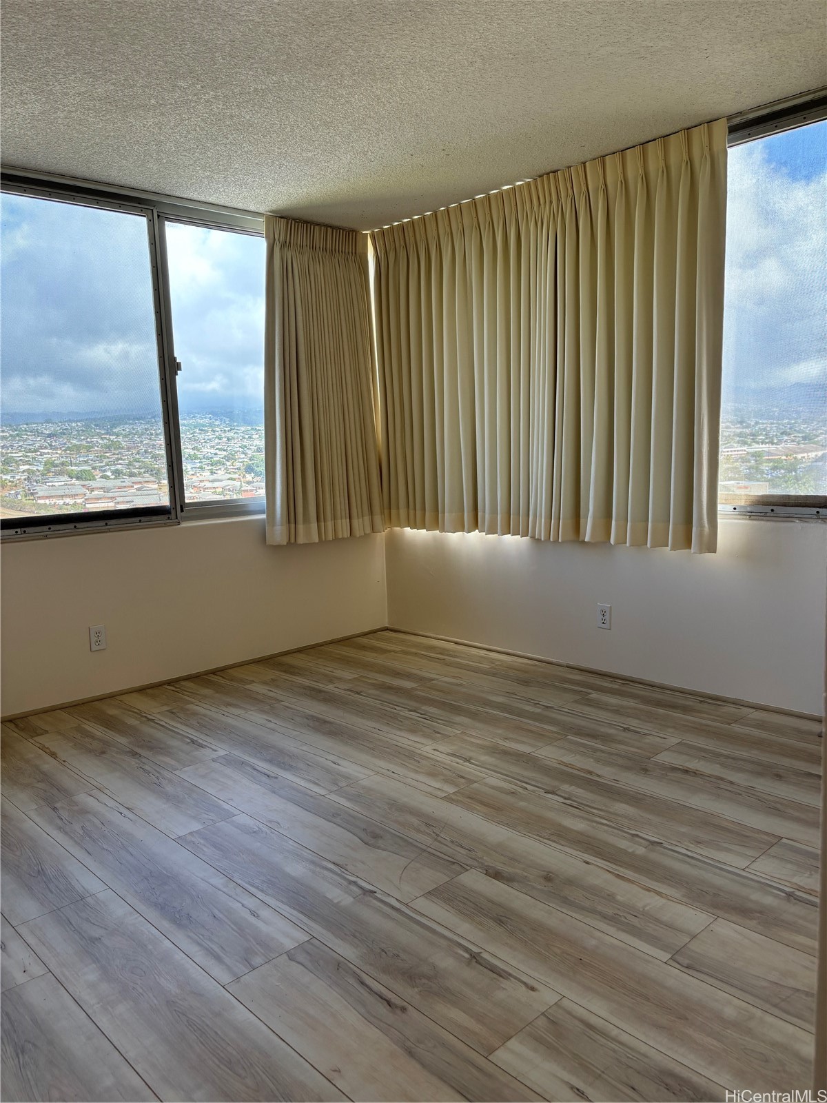 1060 Kamehameha Highway 1706A
