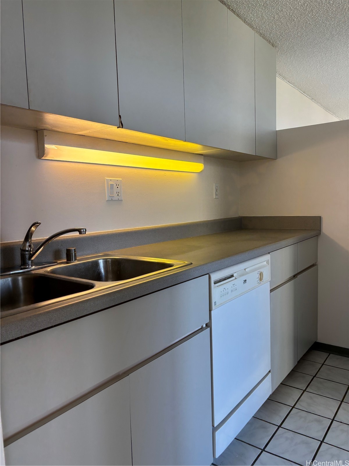 1060 Kamehameha Highway 1706A