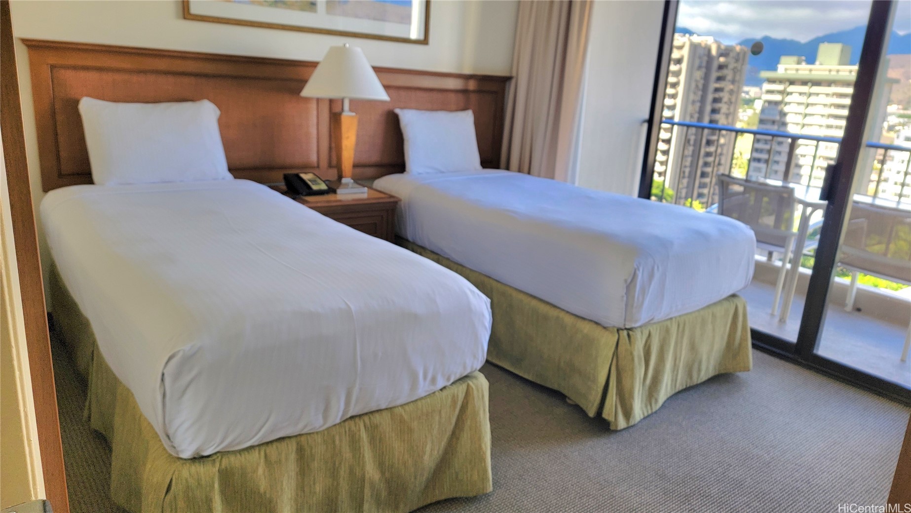 229 Paoakalani Avenue 1405(NUC)