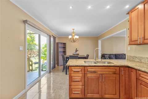 98-525 Kamahao Place 27 Pearl City HI 96782