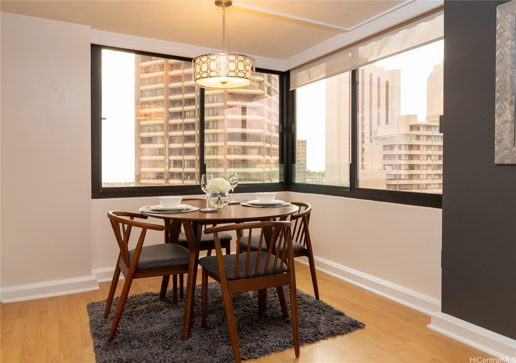 343 Hobron Lane 1404