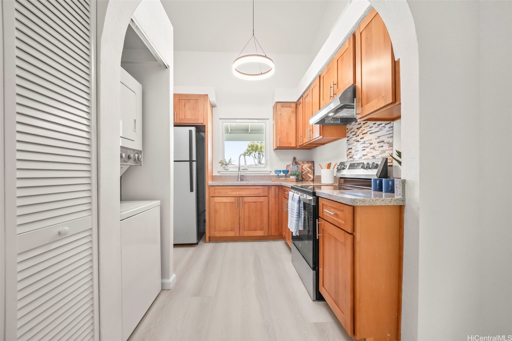 355 Aoloa Street D203