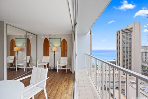 Photo of 2427 Kuhio Avenue #2704, Honolulu, HI 96815 (MLS # 202606985)