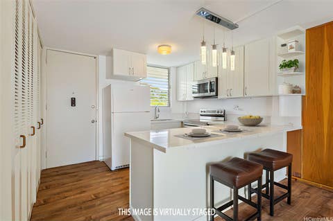 Photo of 1716 Keeaumoku Street #706, Honolulu, HI 96822 (MLS # 202612571)