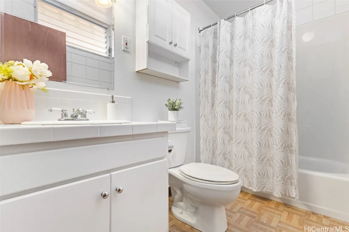 Honolulu, Hawaii 96817, United States, 2 Bedrooms Bedrooms, ,1 BathroomBathrooms,Residential,Active,1256