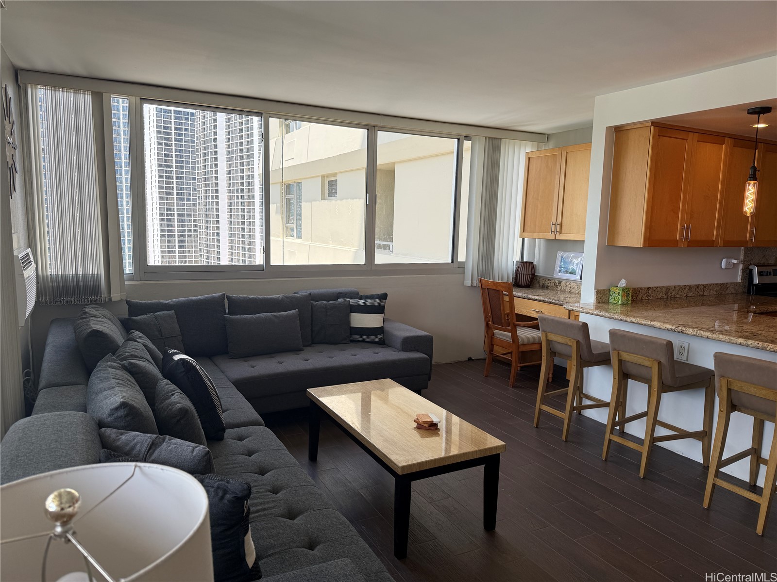 2500 Kalakaua Avenue 1803