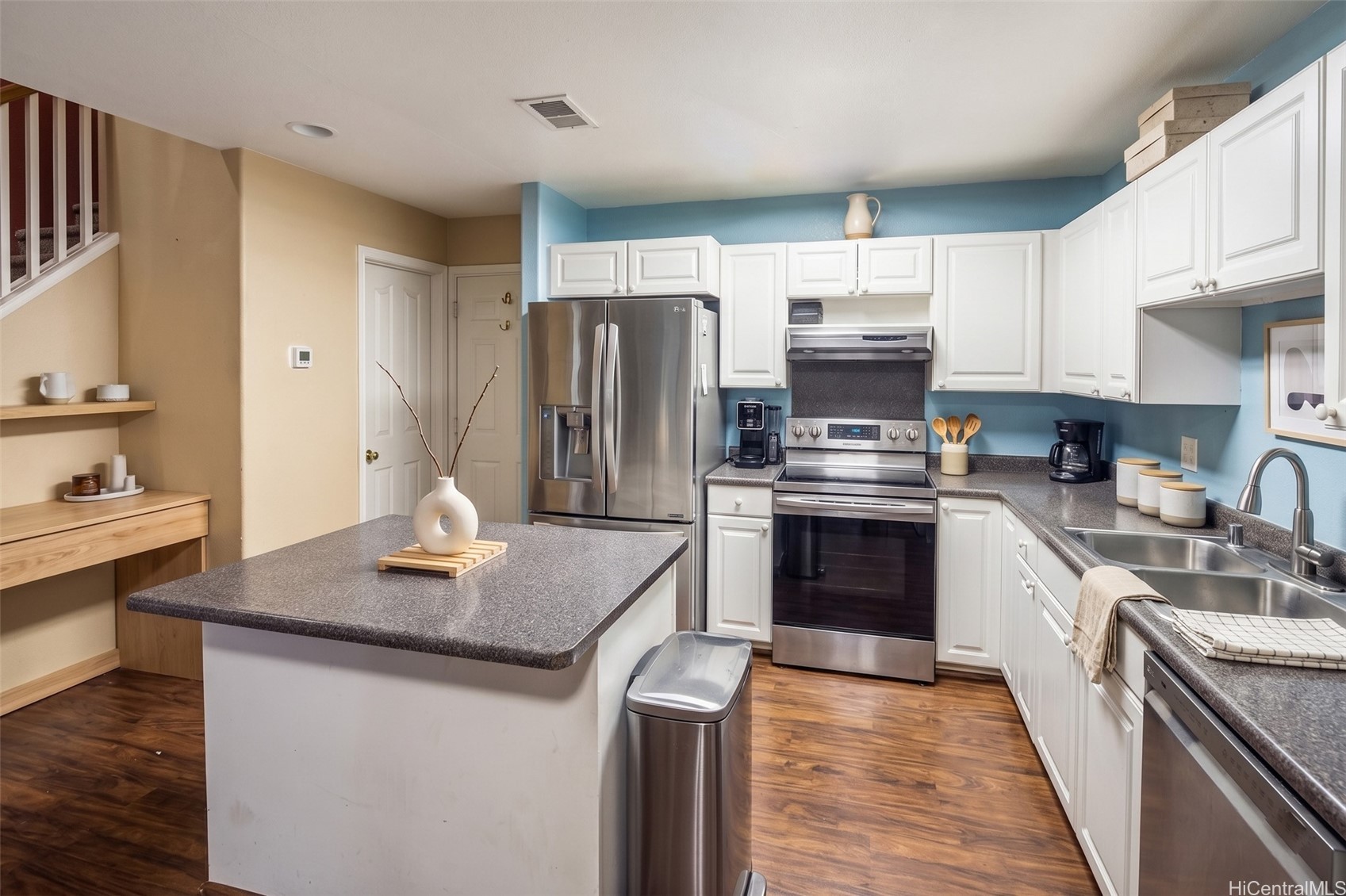 91-2073 Kaioli Street 803