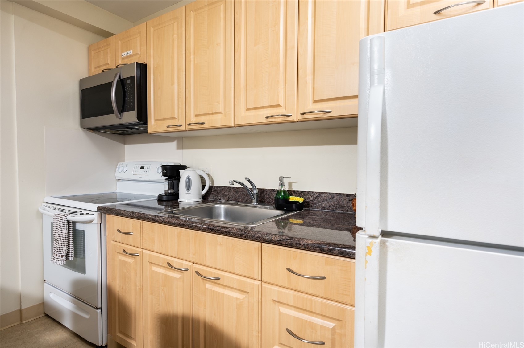 229 Paoakalani Avenue 3105(NUC)