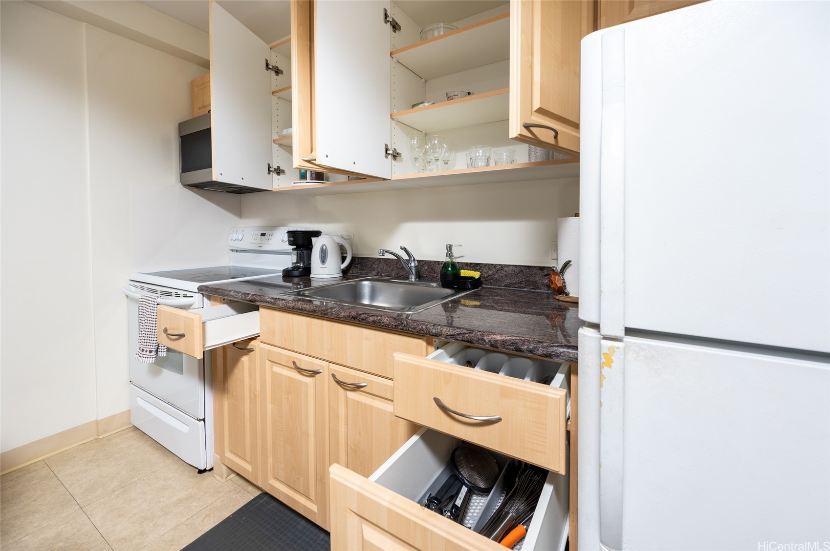 229 Paoakalani Avenue 3105(NUC)