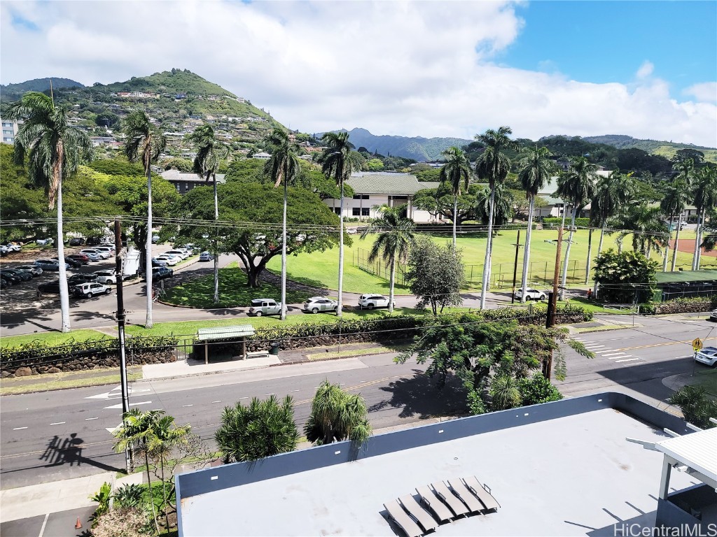 Punahala Apts Condominium