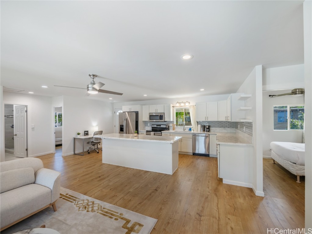 12 Hauola Avenue