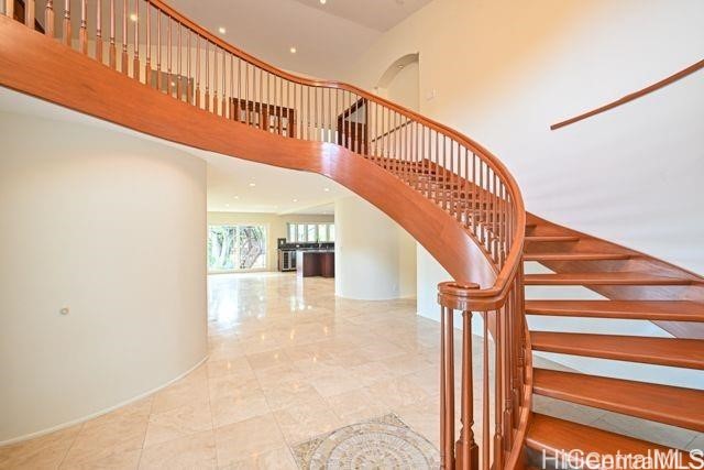 5789 Kalanianaole Highway