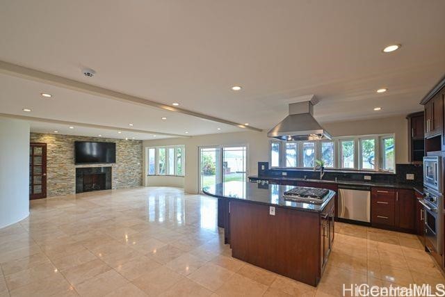 5789 Kalanianaole Highway