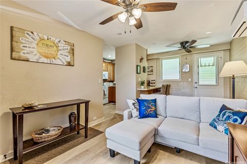 75 Kihapai Street 3 Kailua HI 96734