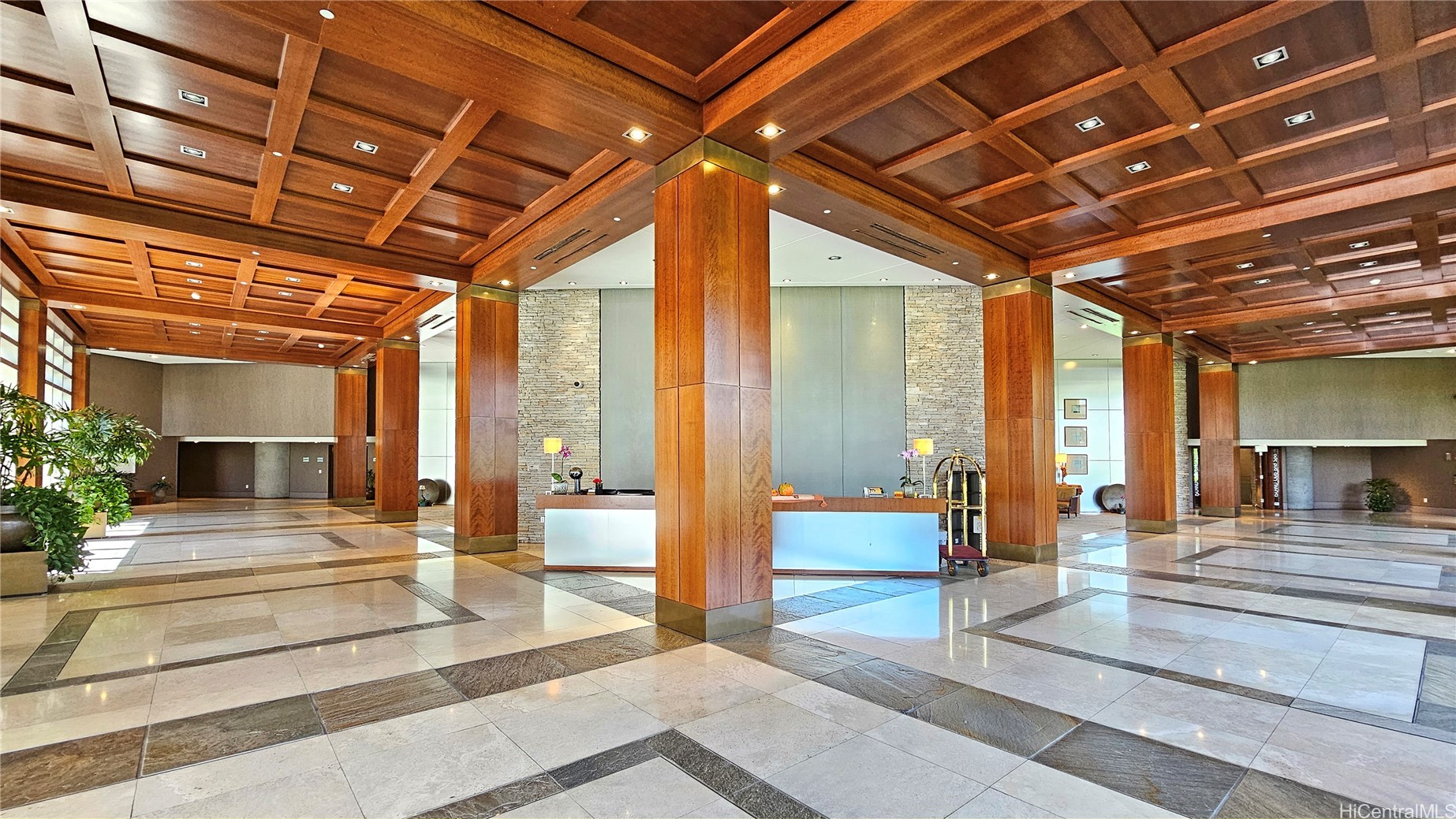 Honolulu, Hawaii, 96814, United States, 3 Bedrooms Bedrooms, ,3 BathroomsBathrooms,Residential,Active,2013630