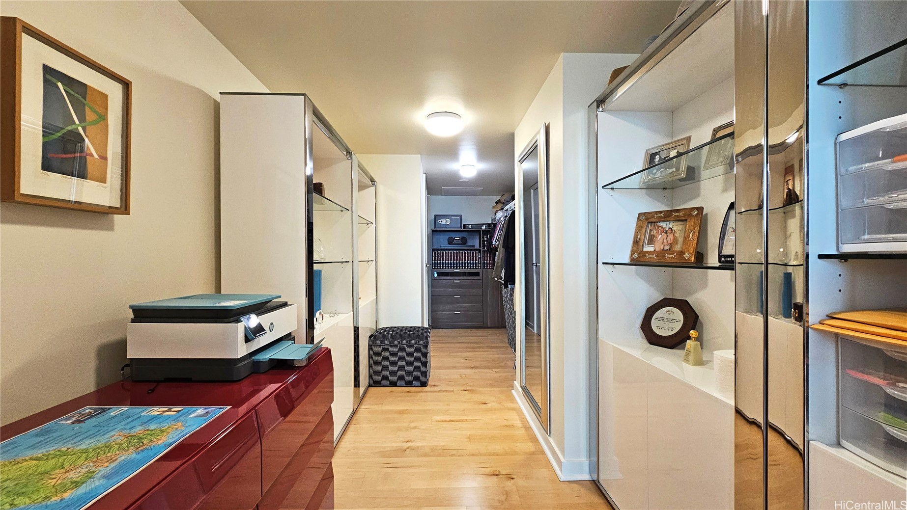 Honolulu, Hawaii, 96814, United States, 3 Bedrooms Bedrooms, ,3 BathroomsBathrooms,Residential,Active,2013630