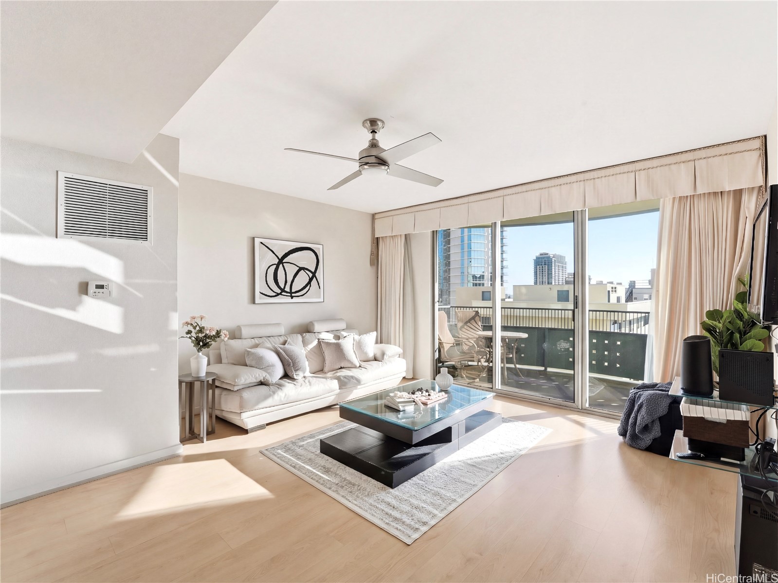 421 Olohana Street 2103
