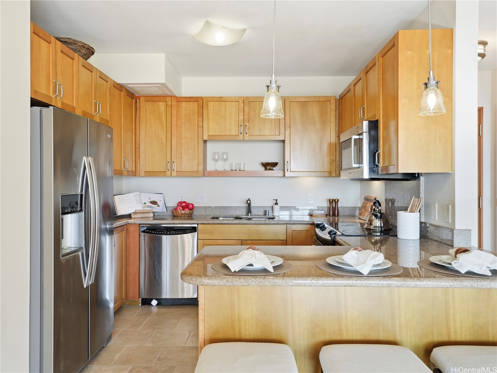 421 Olohana Street 2103