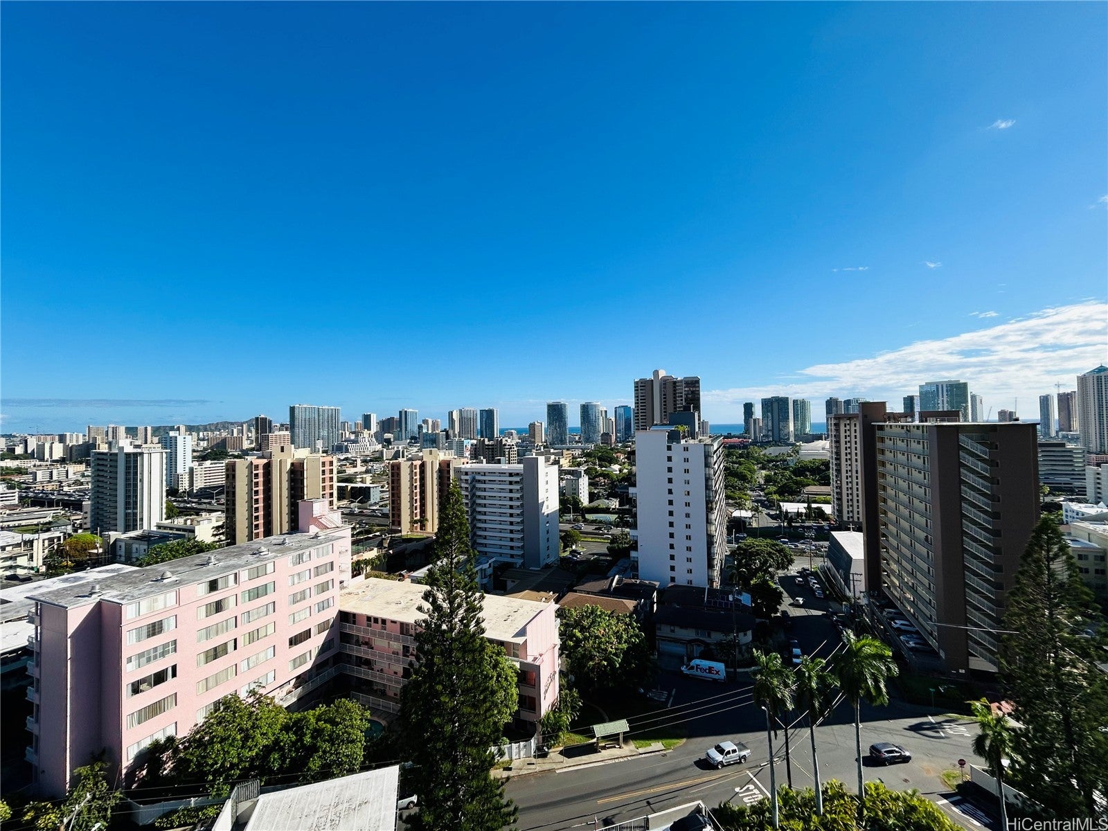 1441 Victoria Street 1405