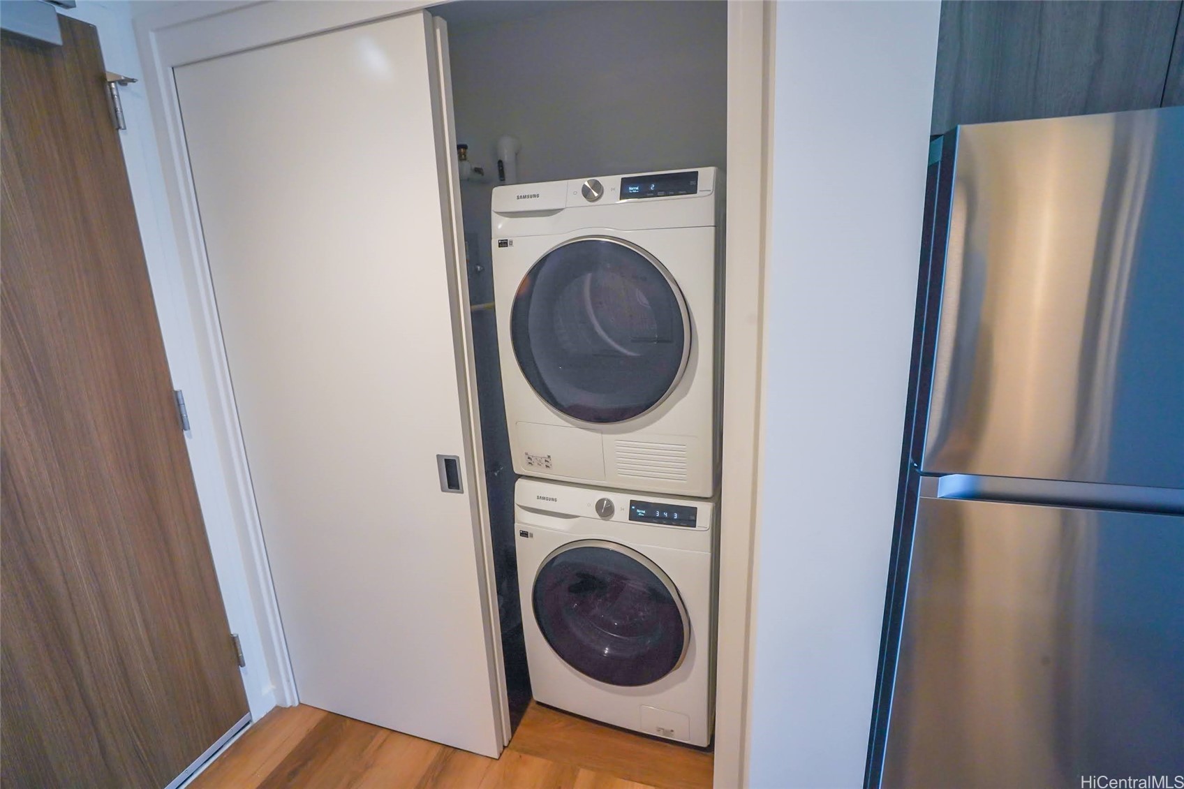 1500 Rycroft Street 808R