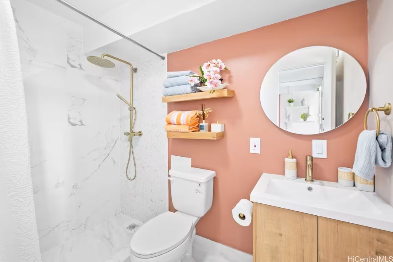 2450 Prince Edward Street 204A