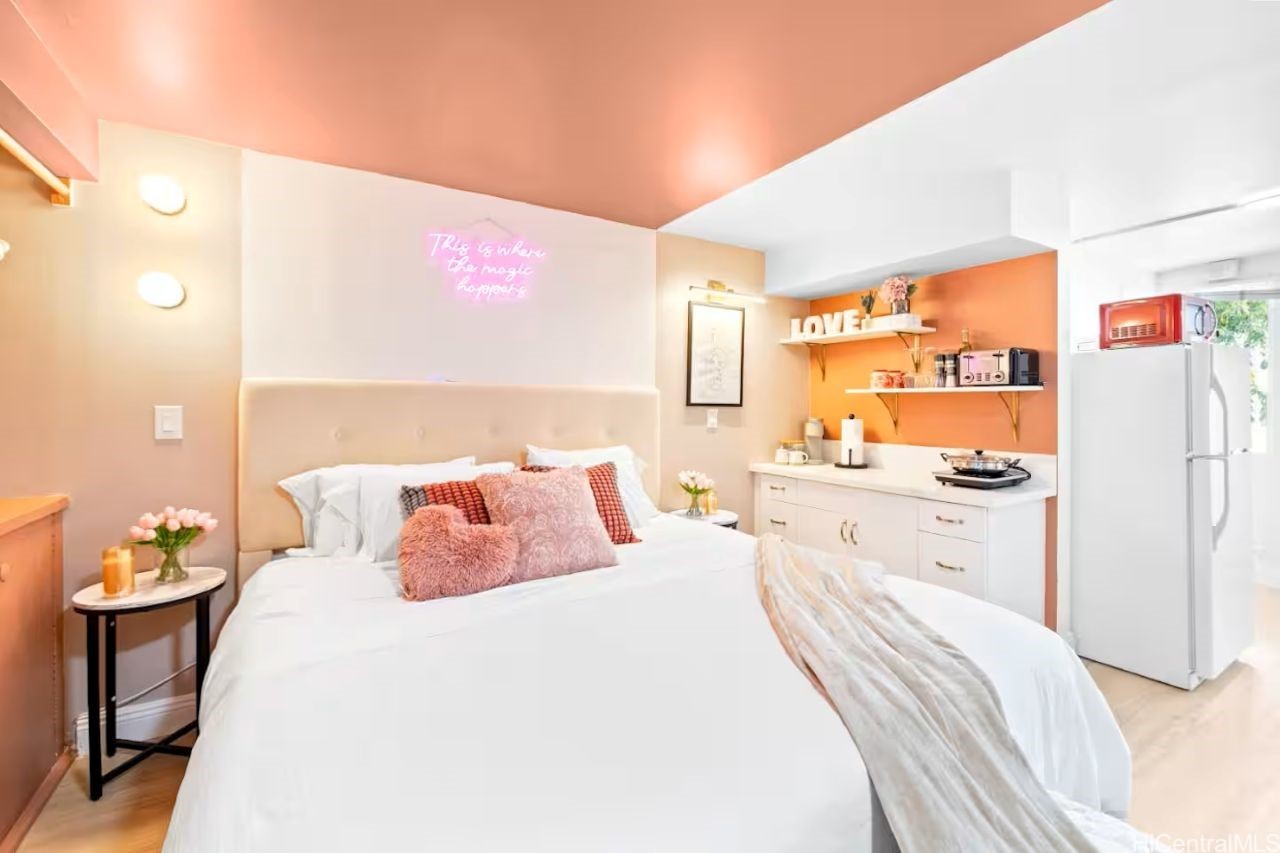 2450 Prince Edward Street 204A