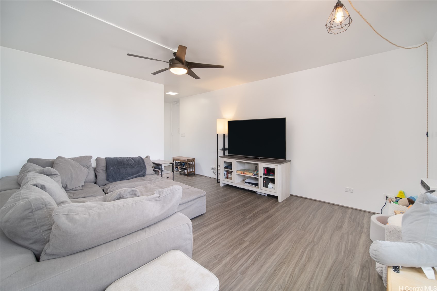 1400 Pensacola Street 102