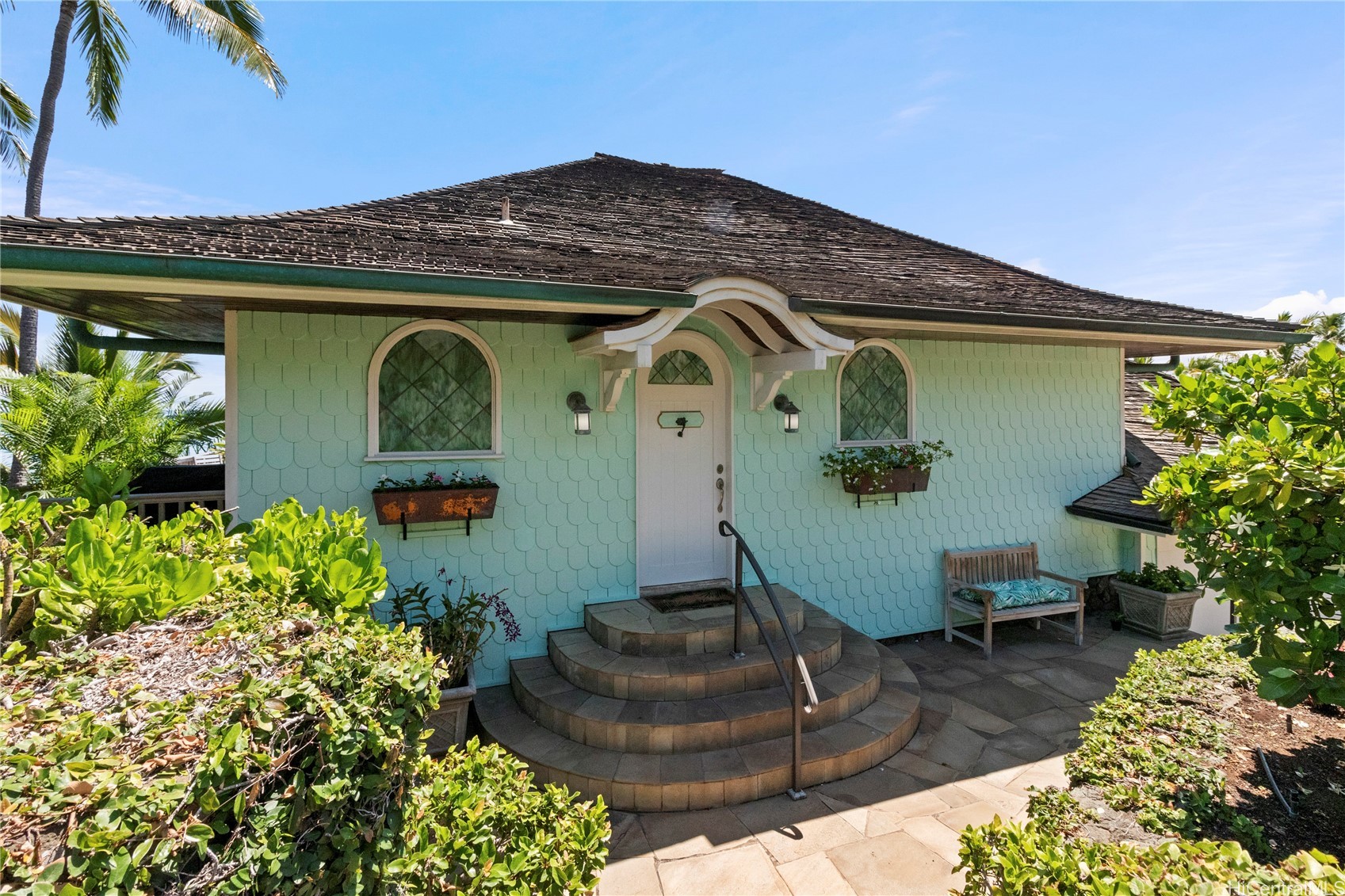 734 Mokulua Drive