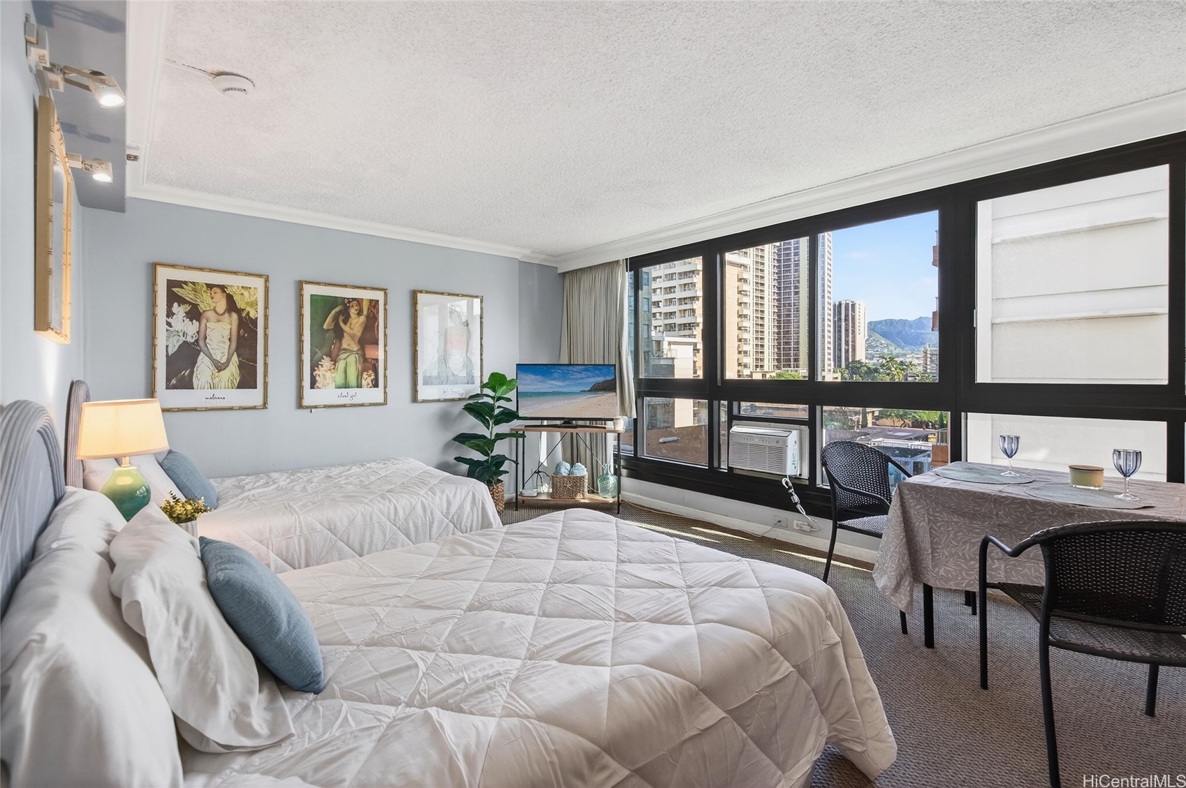 134 Kapahulu Avenue 618